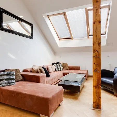 Jt's Bilkova Str. Szálloda Prága